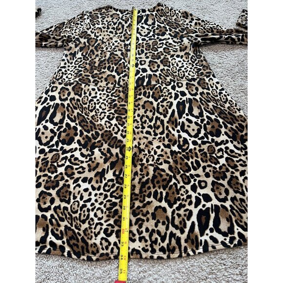 Chicos Leopard Print Long Sleeve Tunic Top Size M High Low Stretch Knit Comfort - Picture 5 of 8